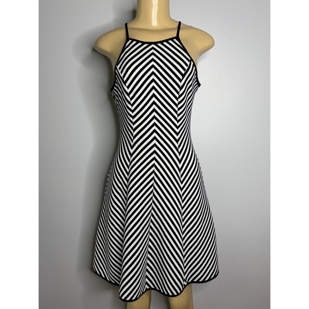 Monteau Los Angeles Women's Sleeveless Chevron Striped Dress Size M